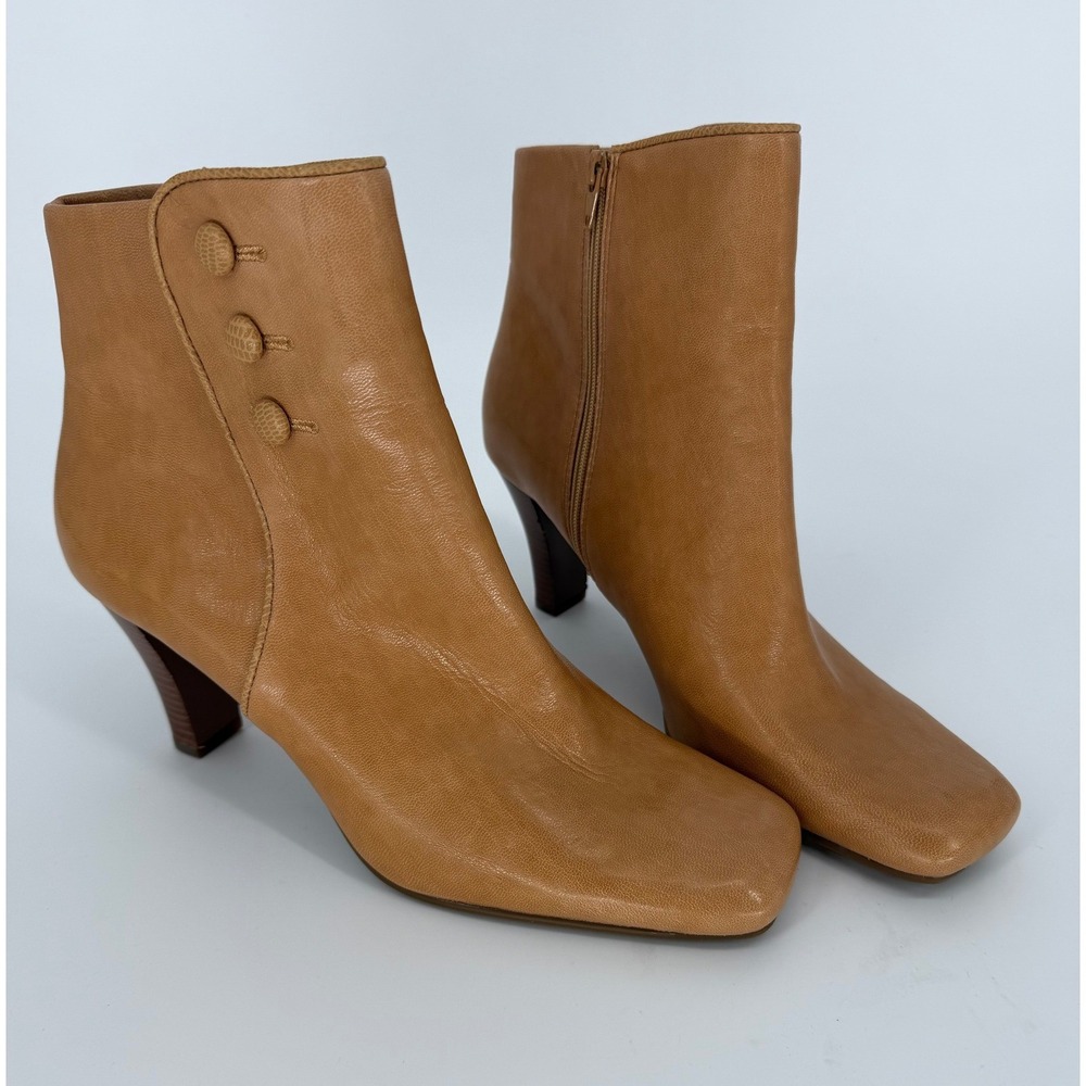 Liz Claiborne Gloriann Tan Square Toe Ankle Boots Side Button Detail Womens 9M
